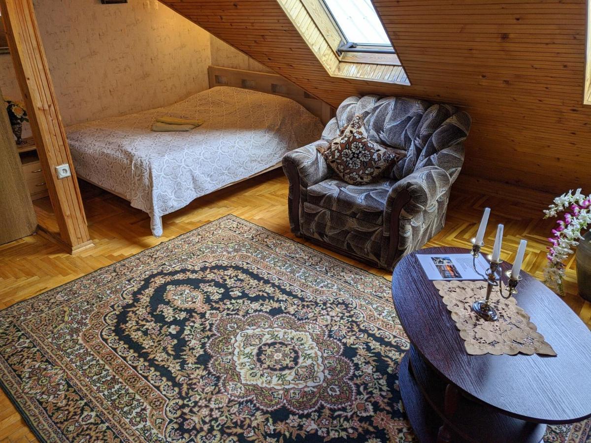 Guest House Nika - Cottages And Rooms In The Heart Of Palanga City Center Ngoại thất bức ảnh