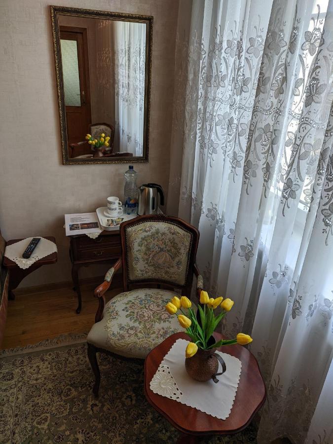 Guest House Nika - Cottages And Rooms In The Heart Of Palanga City Center Ngoại thất bức ảnh