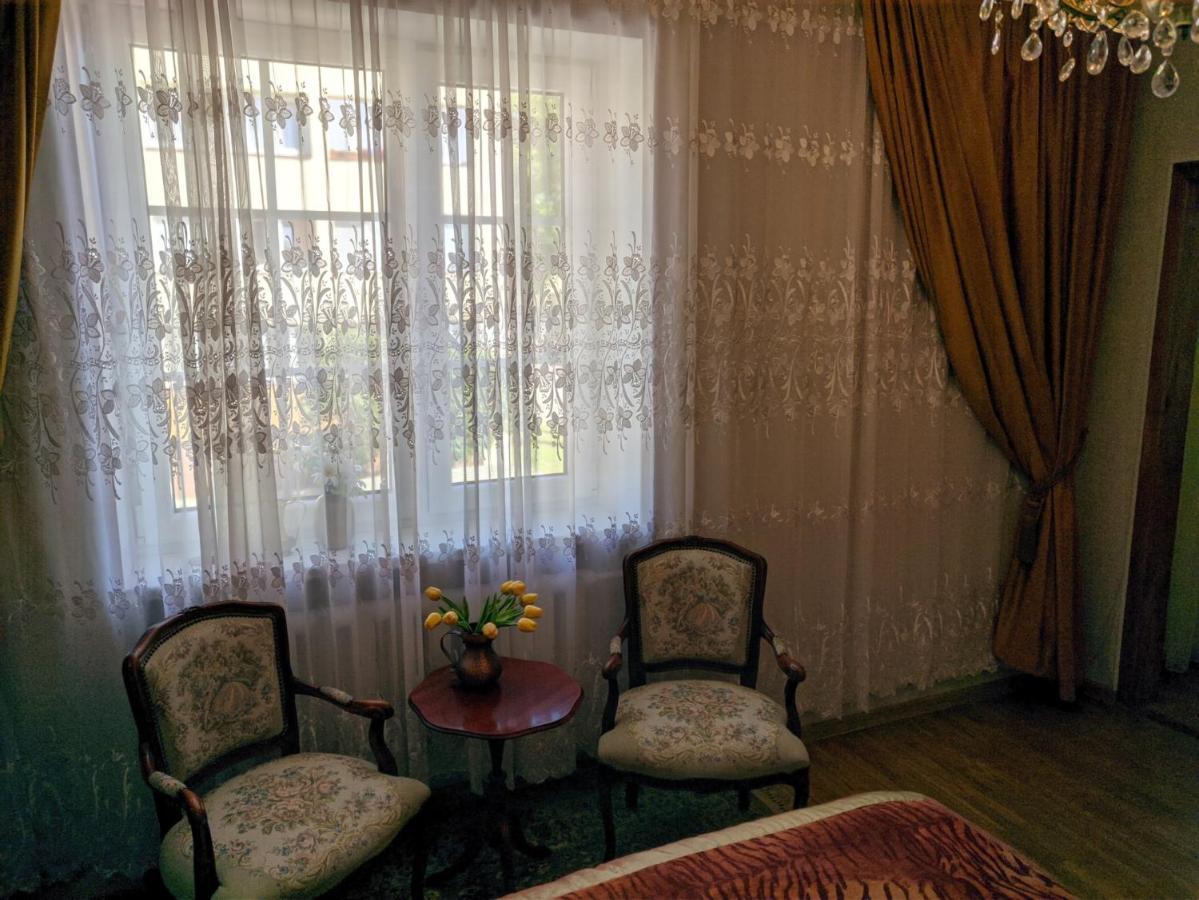 Guest House Nika - Cottages And Rooms In The Heart Of Palanga City Center Ngoại thất bức ảnh