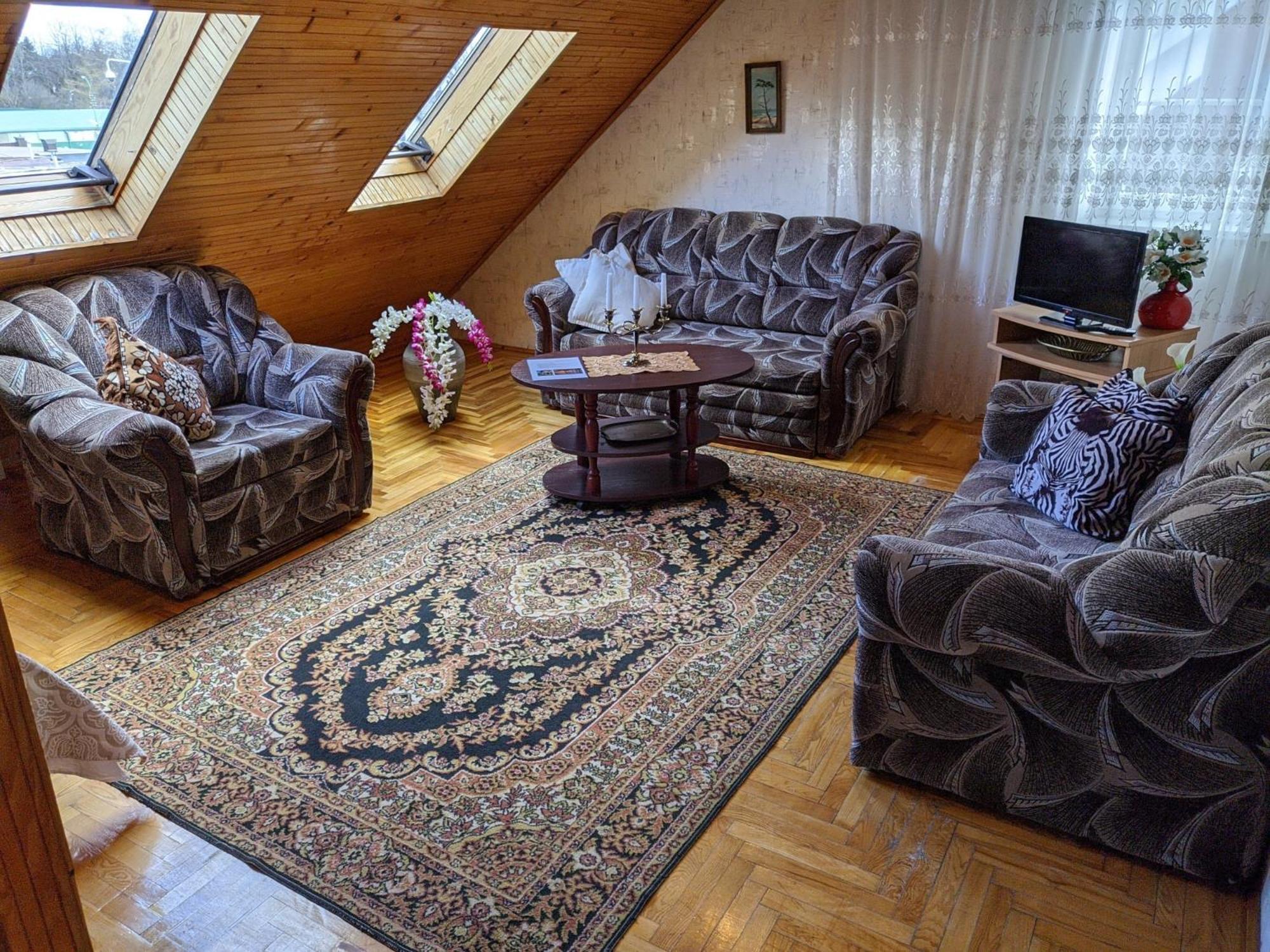 Guest House Nika - Cottages And Rooms In The Heart Of Palanga City Center Ngoại thất bức ảnh
